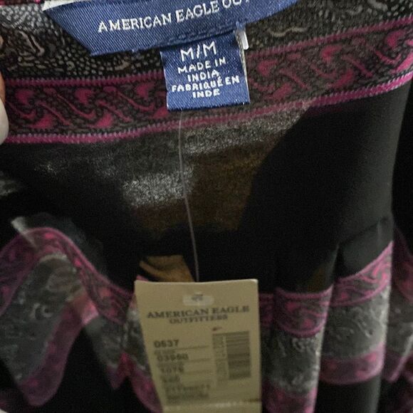 NWT American Eagle Sheer Sleeveless Striped Blouse - Picture 7 of 8